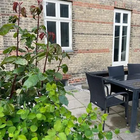 Uniq With A Little Garden - Placed In The Heart Of Copenhagen! アパート *
